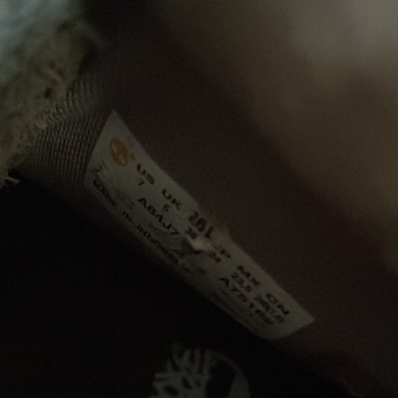 NWT TIMBERLAND Waterproof Boots! - Picture 12 of 12